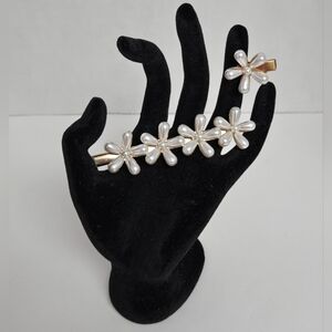 Elegant Faux Pearl Flower Hair Clips Lg 3.5"X1" Sm 1"X1"